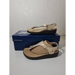 SAS womens Marina T-Strap Sandal in Shiny Gold- Size 4.5M